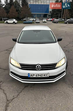 Седан Volkswagen Jetta 2015 в Запоріжжі
