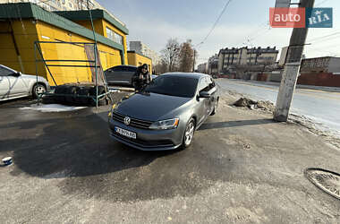 Седан Volkswagen Jetta 2015 в Харькове