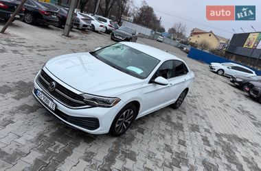 Седан Volkswagen Jetta 2022 в Ужгороді