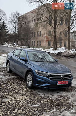 Седан Volkswagen Jetta 2018 в Тернополі