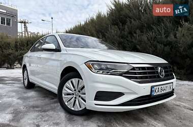 Седан Volkswagen Jetta 2018 в Києві