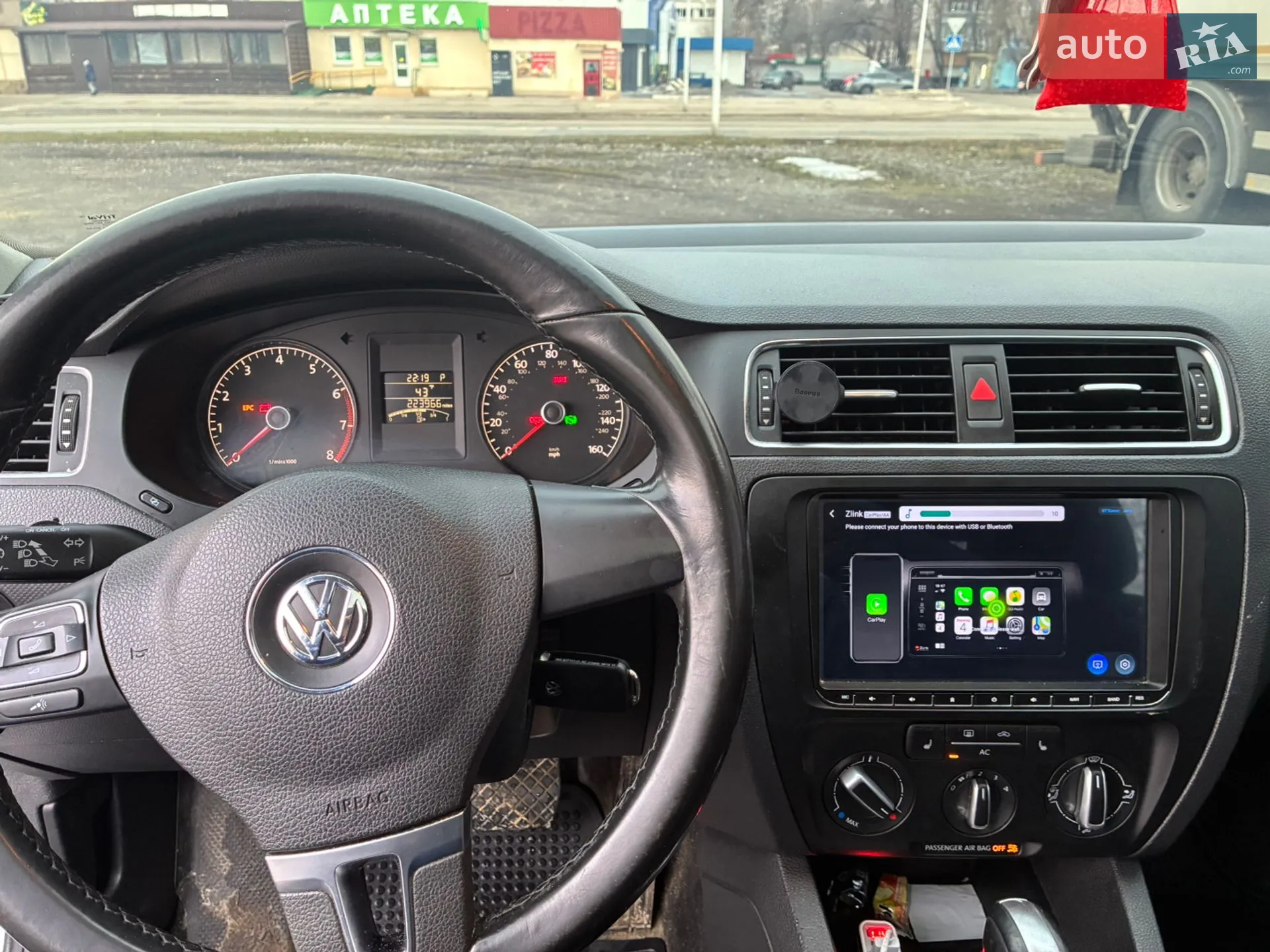 2010 Volkswagen Jetta - мініатюра 12