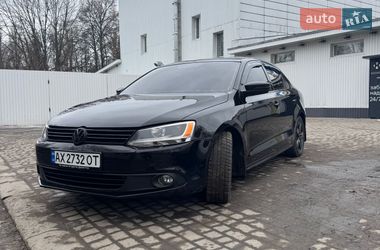 Седан Volkswagen Jetta 2010 в Карлівці