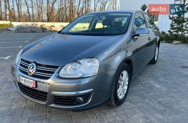 Универсал Volkswagen Jetta 2009 в Луцке