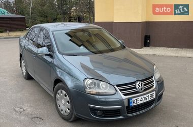 Седан Volkswagen Jetta 2008 в Днепре