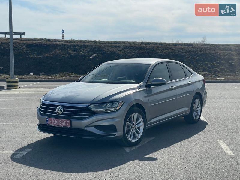 Седан Volkswagen Jetta 2019 в Львове