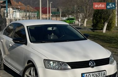 Седан Volkswagen Jetta 2012 в Мукачево