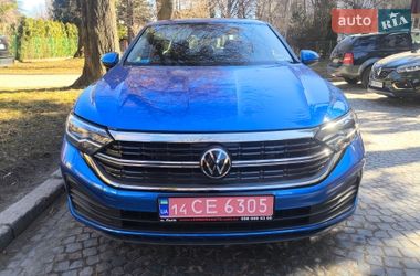 Седан Volkswagen Jetta 2023 в Львове