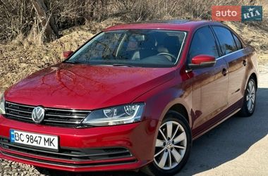 Седан Volkswagen Jetta 2015 в Львові