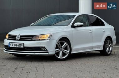 Седан Volkswagen Jetta 2016 в Киеве
