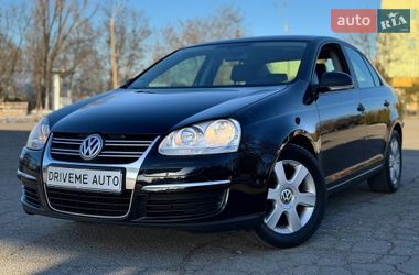 Седан Volkswagen Jetta 2006 в Днепре