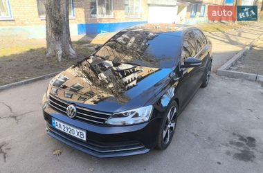Седан Volkswagen Jetta 2015 в Києві