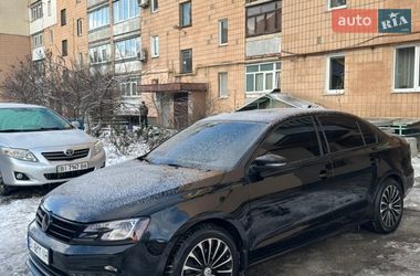 Седан Volkswagen Jetta 2016 в Києві