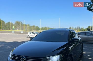 Седан Volkswagen Jetta 2012 в Чернигове