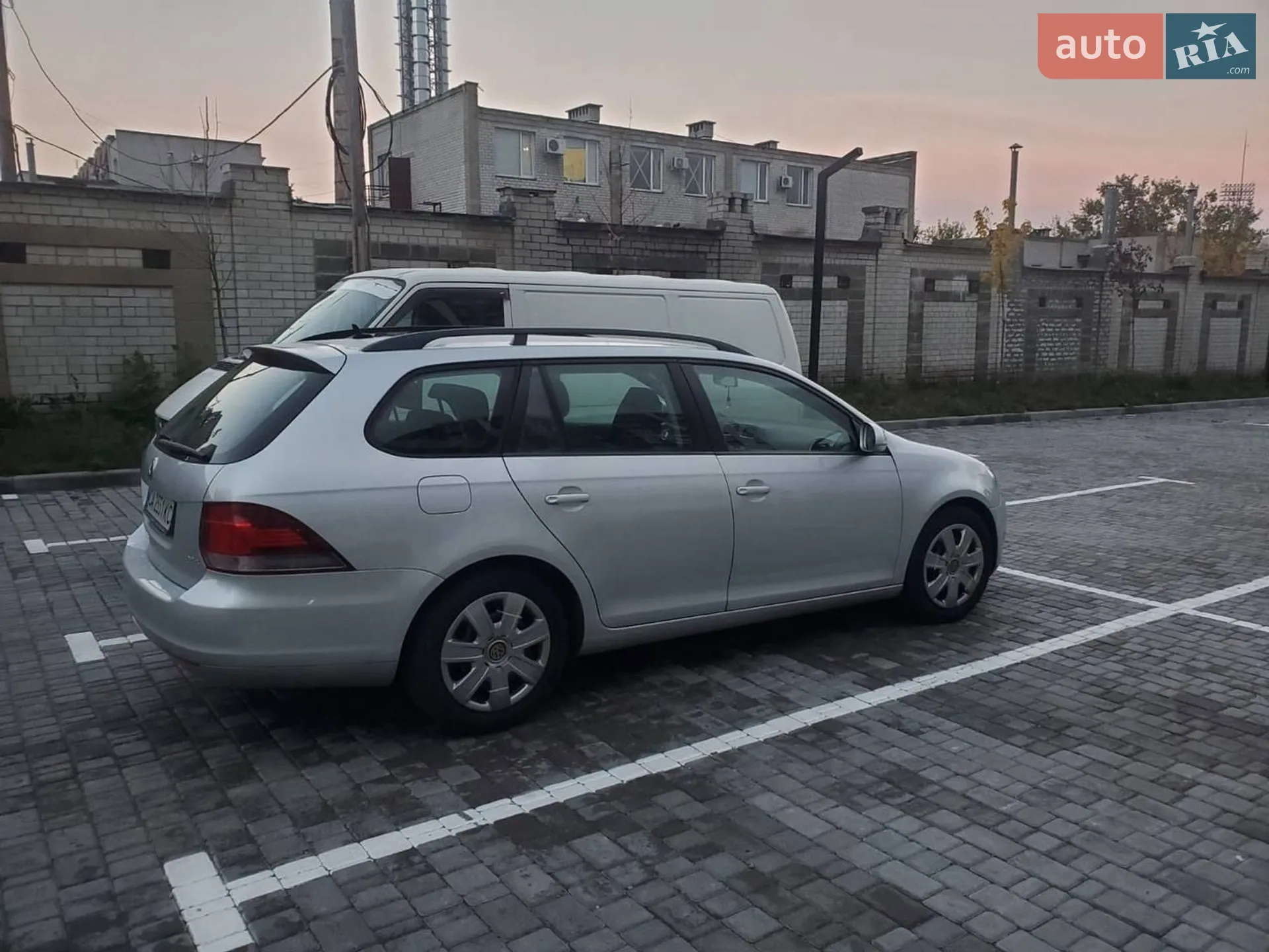 2010 Volkswagen Jetta - мініатюра 3