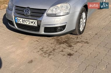 Седан Volkswagen Jetta 2009 в Стрые