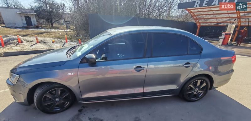 Седан Volkswagen Jetta 2014 в Харькове