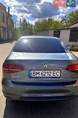 Седан Volkswagen Jetta 2016 в Ромнах