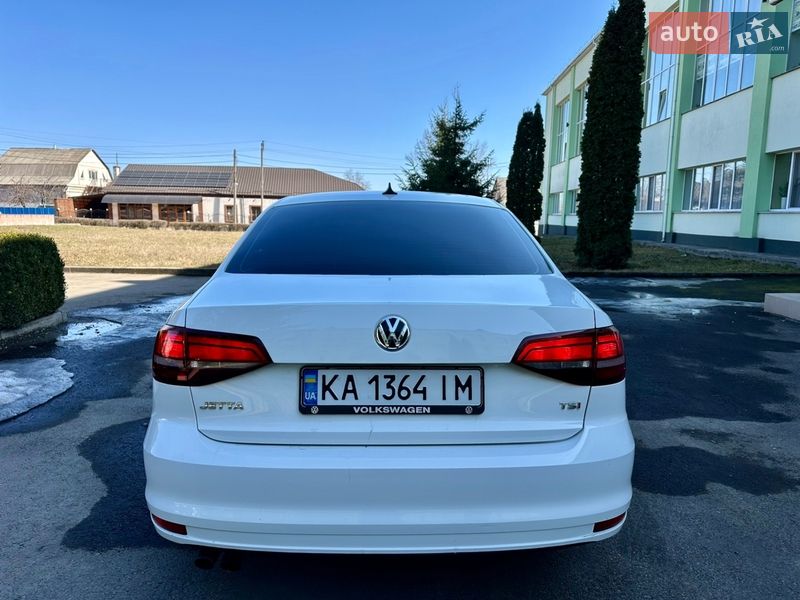 Седан Volkswagen Jetta 2015 в Тульчине