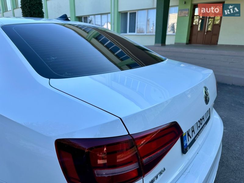 Седан Volkswagen Jetta 2015 в Тульчине