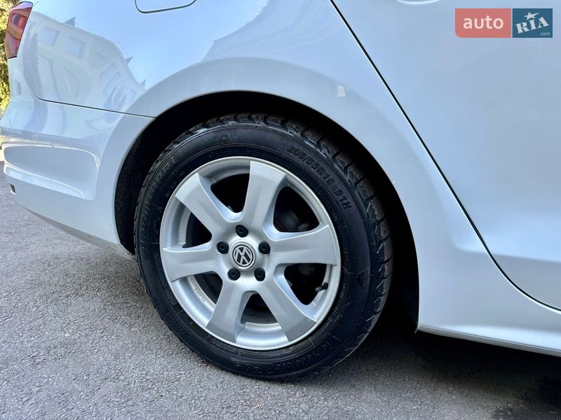 Седан Volkswagen Jetta 2015 в Тульчине