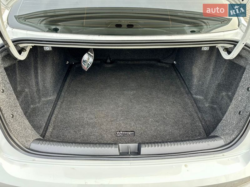 Седан Volkswagen Jetta 2015 в Тульчине