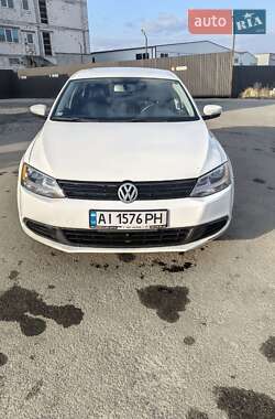 Седан Volkswagen Jetta 2014 в Софіївській Борщагівці