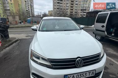 Седан Volkswagen Jetta 2015 в Киеве
