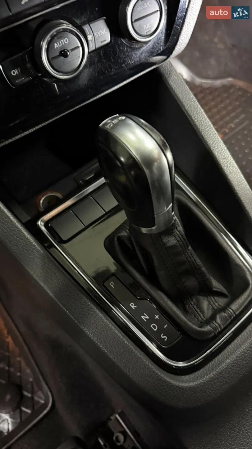 2016 Volkswagen Jetta - мініатюра 29