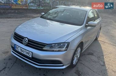 Седан Volkswagen Jetta 2016 в Львове