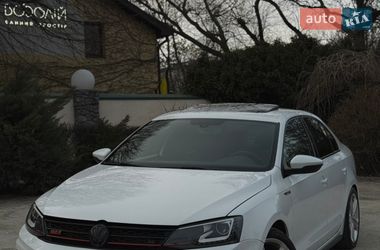 Седан Volkswagen Jetta 2015 в Днепре