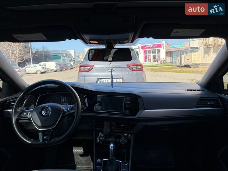 Седан Volkswagen Jetta 2018 в Киеве