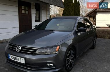 Седан Volkswagen Jetta 2015 в Івано-Франківську
