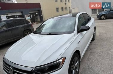 Седан Volkswagen Jetta 2019 в Харькове