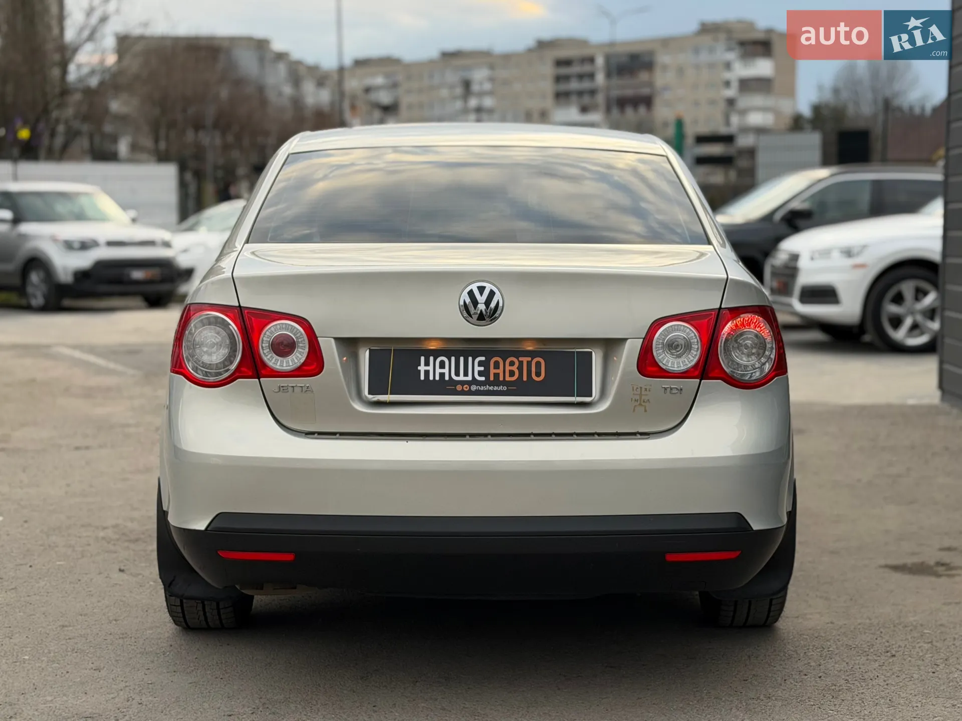 2010 Volkswagen Jetta - мініатюра 15