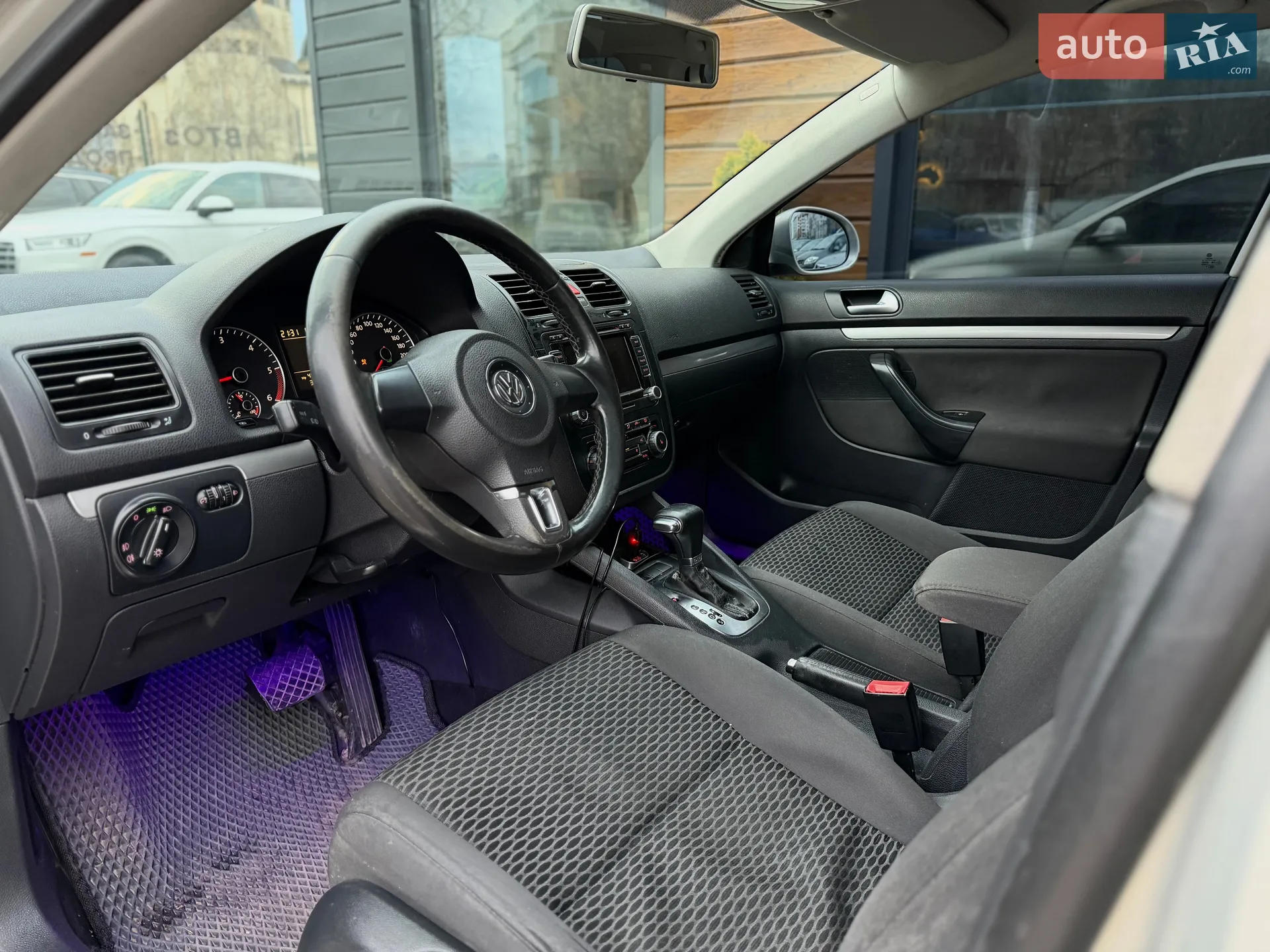 2010 Volkswagen Jetta - мініатюра 24