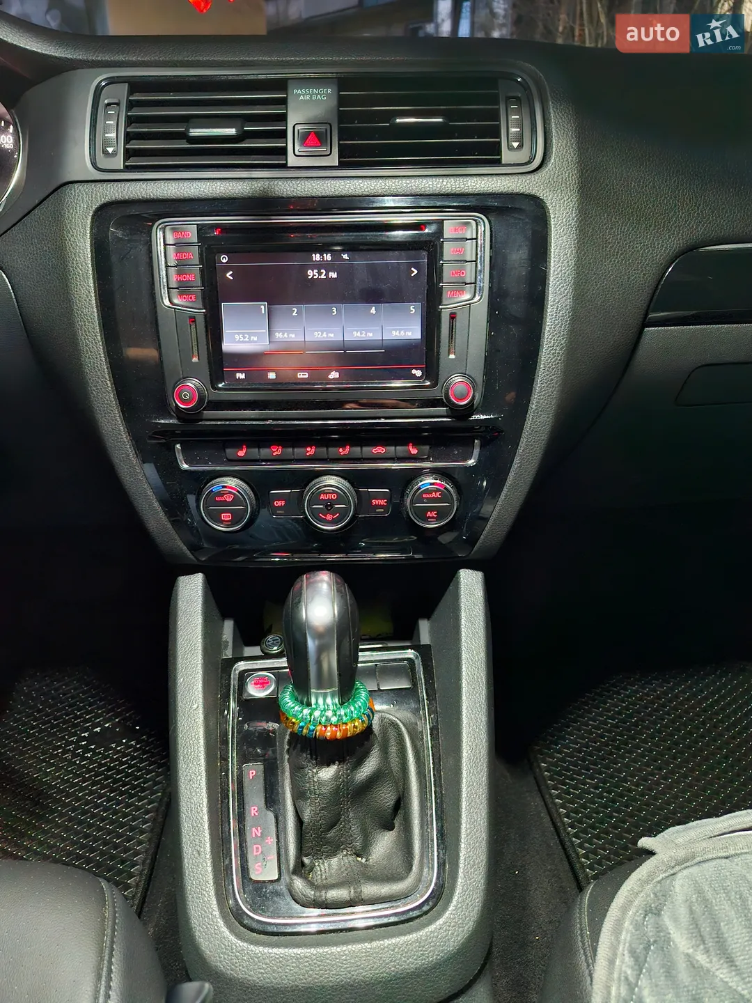 2016 Volkswagen Jetta - мініатюра 32