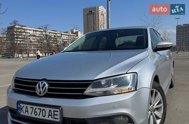 Седан Volkswagen Jetta 2016 в Києві