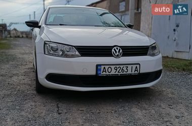 Седан Volkswagen Jetta 2012 в Мукачево