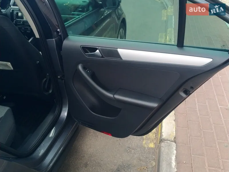 Volkswagen Jetta 2015 VIN WVWZZZ16ZFM022188 фото оголошення 6 з 56