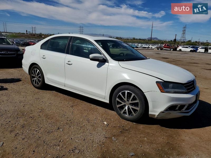 Седан Volkswagen Jetta 2017 в Ровно