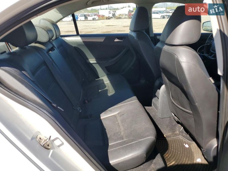 Седан Volkswagen Jetta 2017 в Ровно