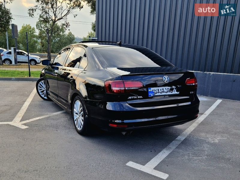 Седан Volkswagen Jetta 2015 в Киеве