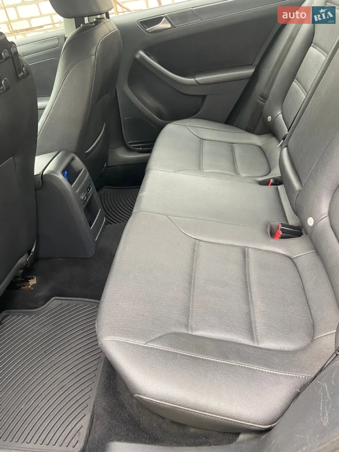 2011 Volkswagen Jetta - мініатюра 26