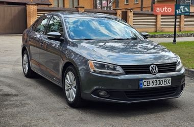 Седан Volkswagen Jetta 2012 в Чернігові