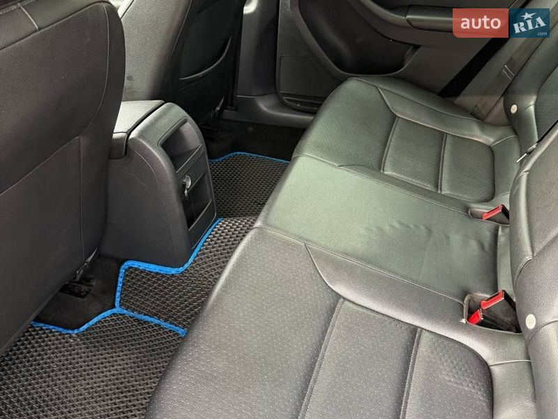 Седан Volkswagen Jetta 2015 в Чернигове