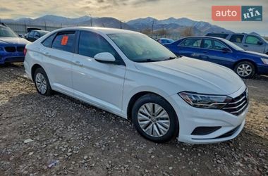 Седан Volkswagen Jetta 2018 в Львове