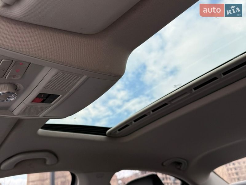 Седан Volkswagen Jetta 2013 в Киеве