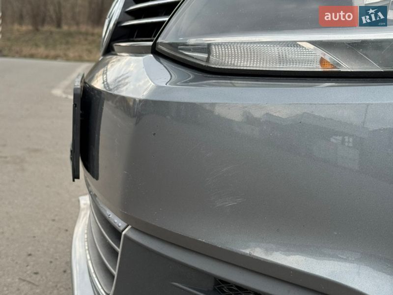 Седан Volkswagen Jetta 2013 в Киеве