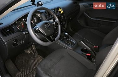 Седан Volkswagen Jetta 2016 в Новомосковске